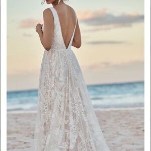 Floral wedding dress